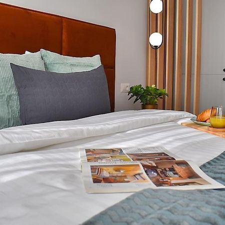Mysa Modern Studio * Near Cismigiu Park * Netflix بوخارست المظهر الخارجي الصورة